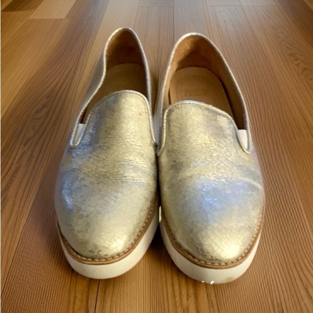 Johnston & Murphy Penelope Ice Crackle Leather Loafers Size 7 in EUC